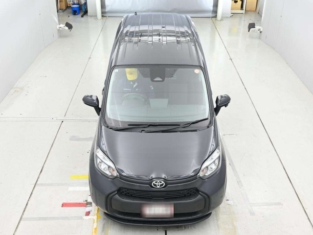 Toyota SIENTA 2023 7945137-7