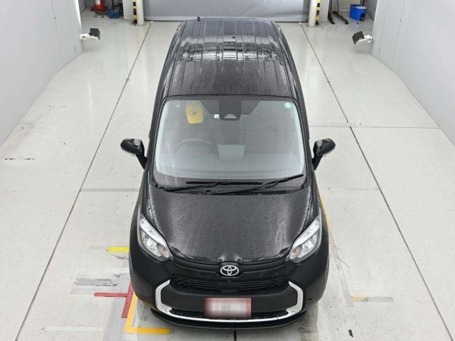 Toyota SIENTA 2022 7945140-7