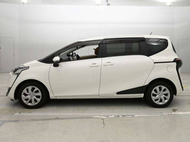 Toyota SIENTA 2016 7945141-4