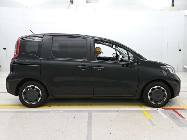 Toyota SIENTA 2025 7945143-3