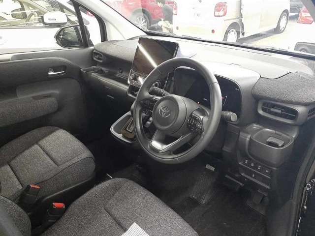 Toyota SIENTA 2025 7945143-9