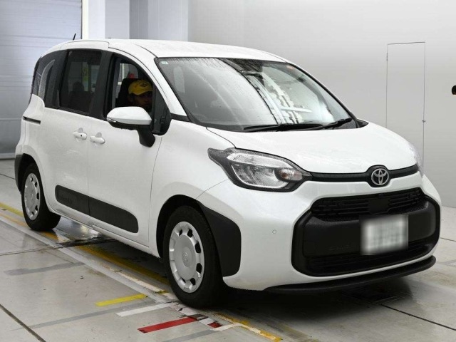 Toyota SIENTA 2024 7945144-5