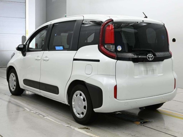 Toyota SIENTA 2024 7945144-6