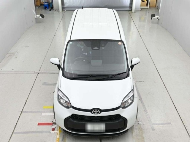Toyota SIENTA 2024 7945144-7