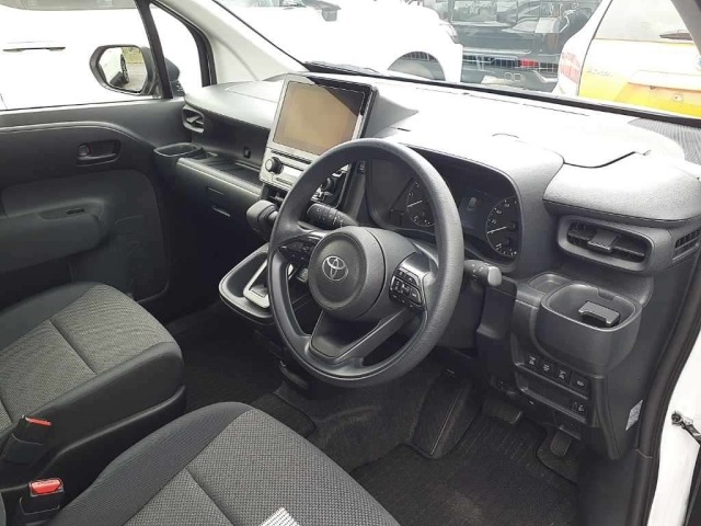 Toyota SIENTA 2024 7945144-9