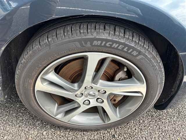 Volvo V40 2016 7936654-9