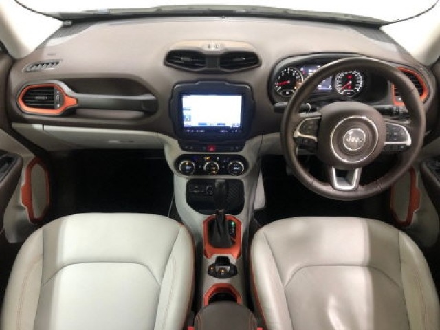 Chrysler 300 2016 7952265-4