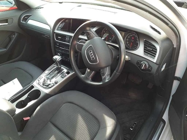 Audi A4 2013 7949936-9