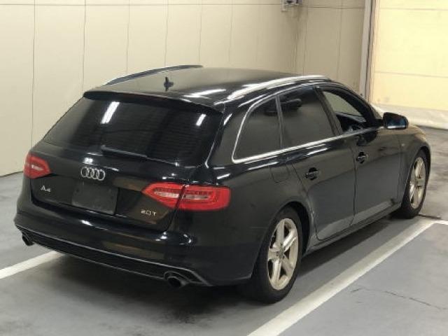 Audi A4 2013 7950077-3