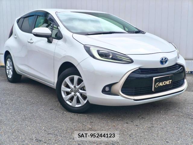 Toyota AQUA 2021 7956477-0