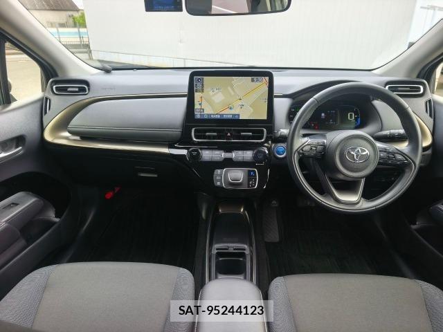 Toyota AQUA 2021 7956477-6