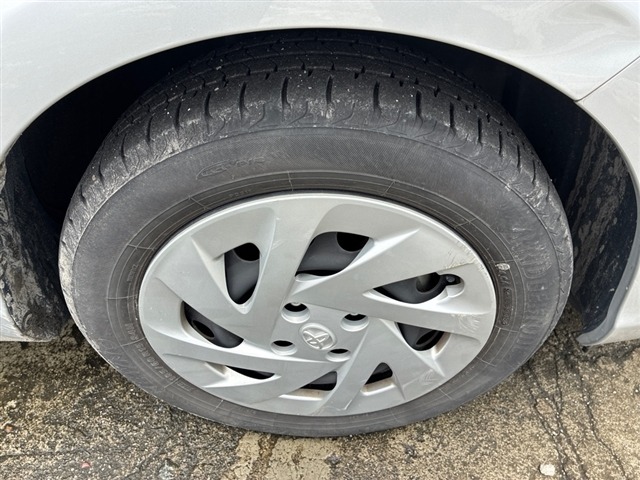 Toyota AQUA 2018 7956534-7
