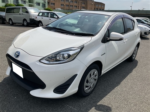Toyota AQUA 2019 7956554-10