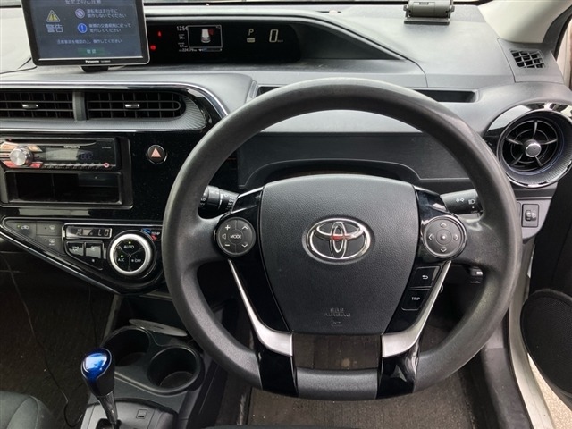 Toyota AQUA 2019 7956554-3