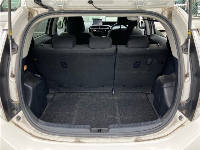 Toyota AQUA 2019 7956554-8