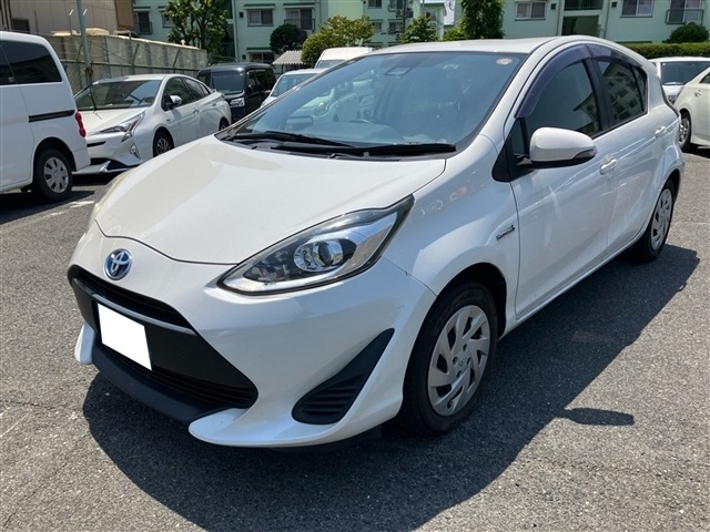 Toyota AQUA 2019 7956560-10