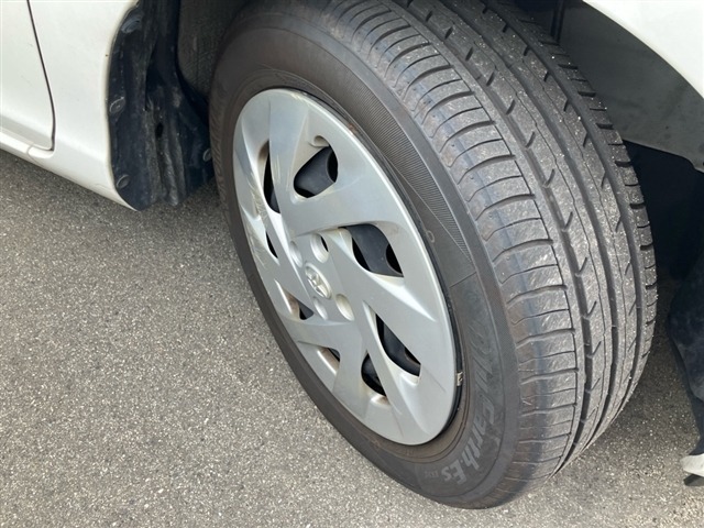 Toyota AQUA 2019 7956560-7