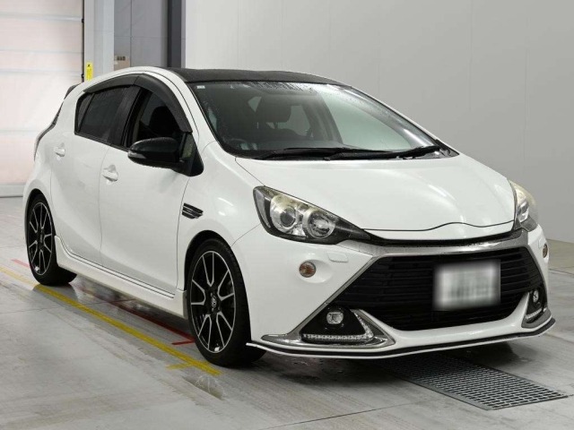 Toyota AQUA 2014 7956649-5