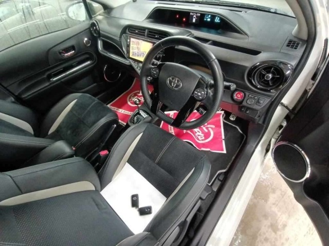 Toyota AQUA 2014 7956649-9