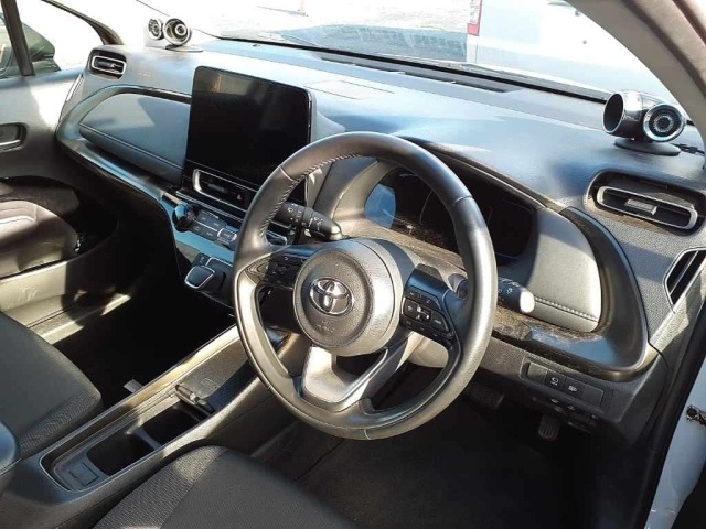 Toyota AQUA 2022 7956673-7