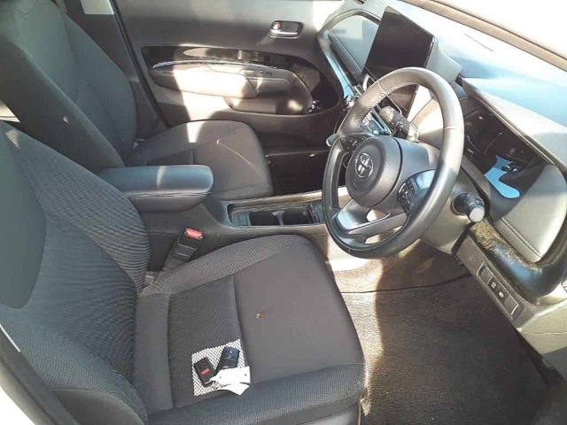 Toyota AQUA 2022 7956673-8