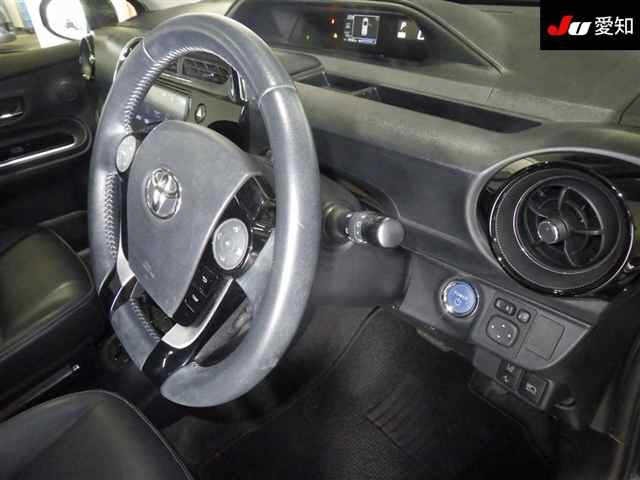 Toyota AQUA 2017 7956688-5