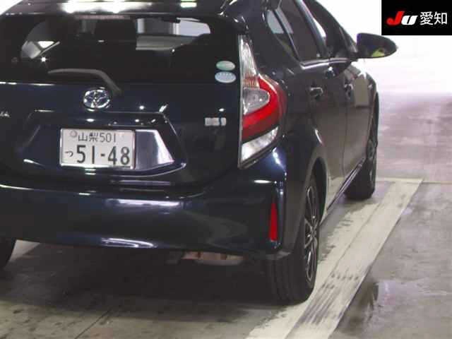 Toyota AQUA 2017 7956688-8