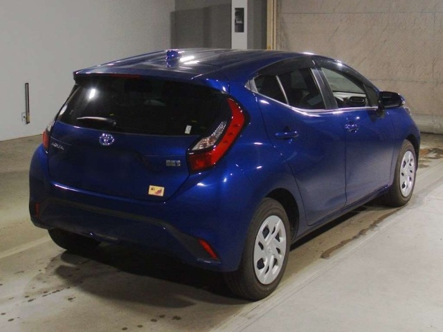 Toyota AQUA 2021 7956745-1