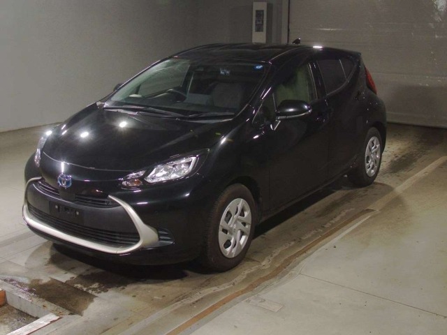 Toyota AQUA 2022 7956748-0