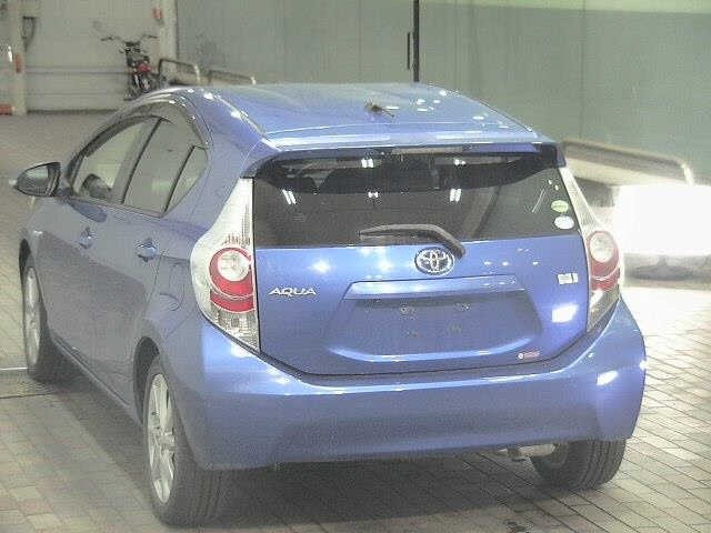 Toyota AQUA 2012 7956750-1