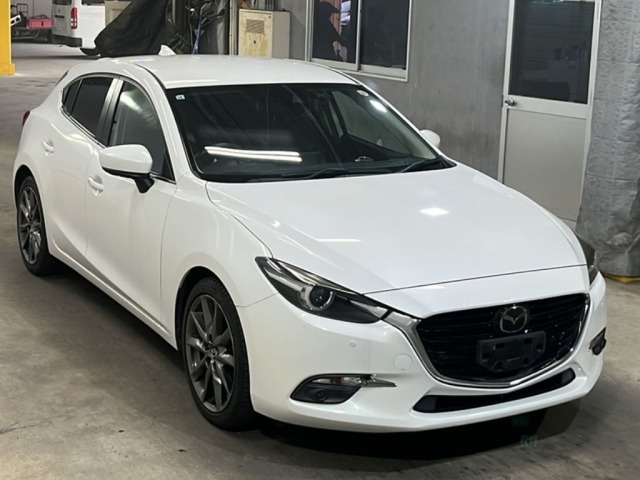 Mazda AXELA 2017 7951930-4