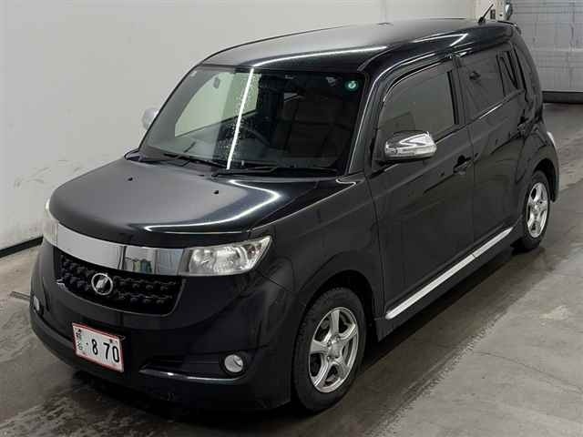 Toyota BB 2015 7945351-4