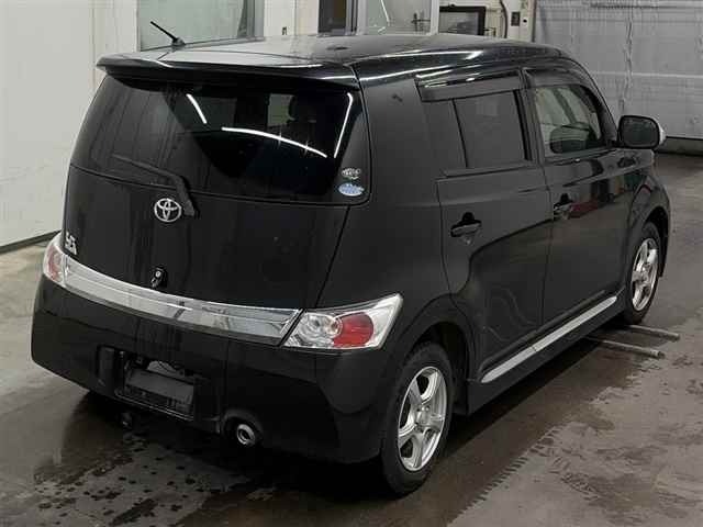 Toyota BB 2015 7945351-5