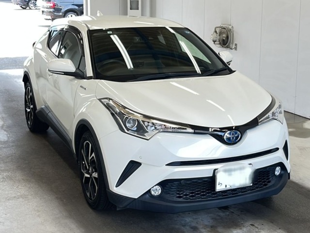 Toyota C-HR 2017 7957115-4