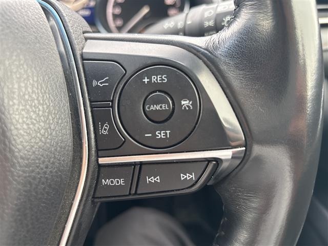 Toyota CAMRY 2018 7957550-10