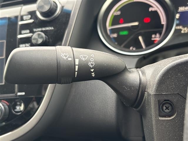 Toyota CAMRY 2018 7957550-11