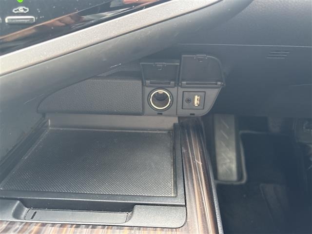 Toyota CAMRY 2018 7957550-20