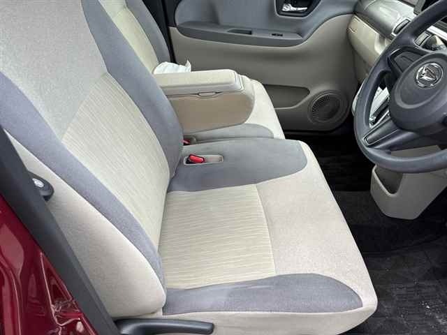Daihatsu CAST 2015 7952380-7