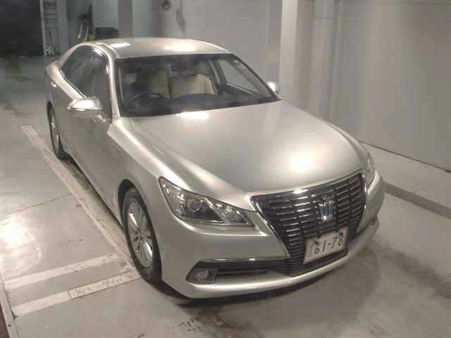 Toyota CROWN 2013 7957821-0