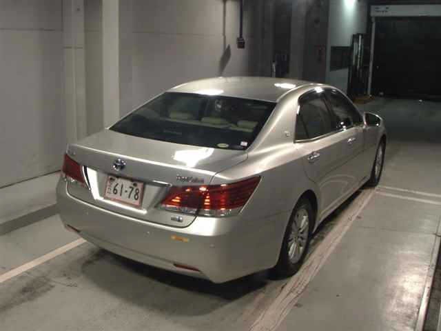 Toyota CROWN 2013 7957821-5