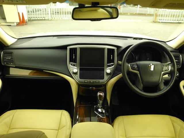 Toyota CROWN 2013 7957821-8