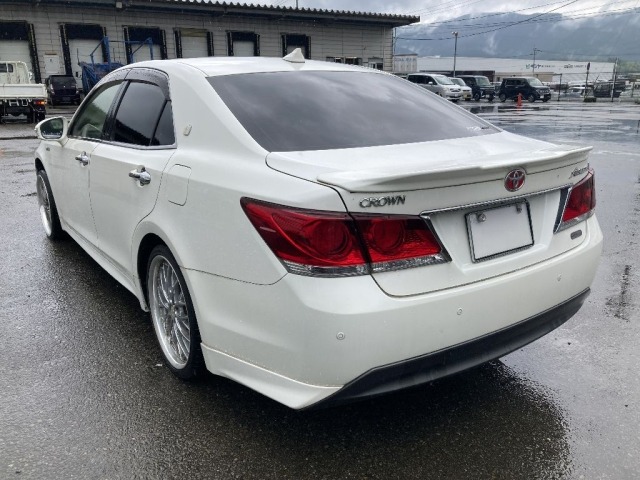Toyota CROWN 2013 7957976-5