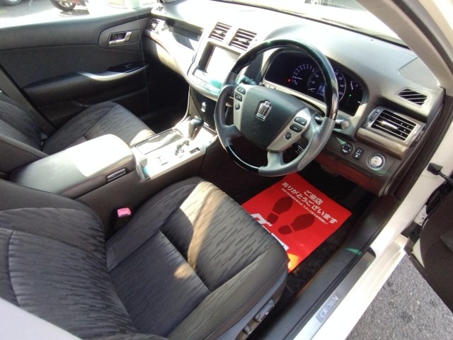 Toyota CROWN 2011 7958040-20