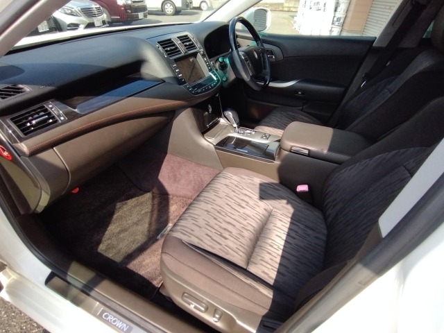 Toyota CROWN 2011 7958040-22