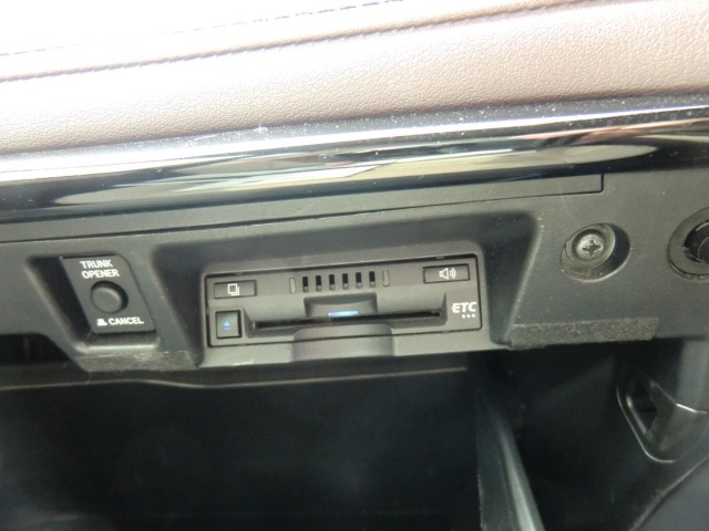 Toyota CROWN 2018 7958041-4