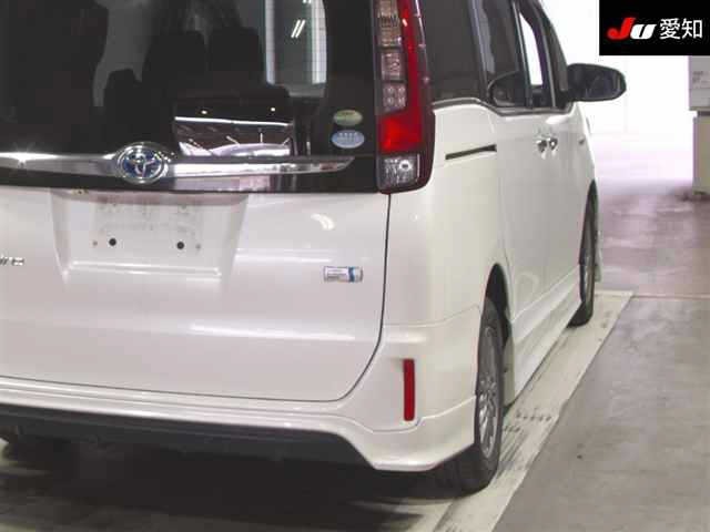 Toyota ESQUIRE 2015 7965289-8