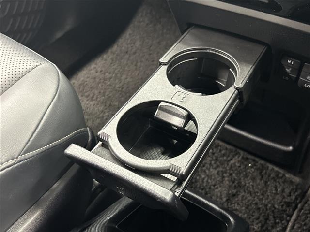Toyota ESQUIRE 2019 7966314-8