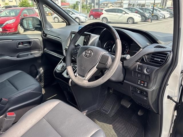 Toyota ESQUIRE 2015 7966315-4