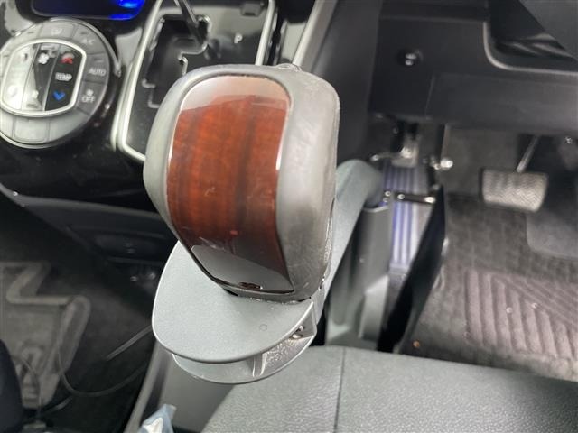 Toyota ESQUIRE 2015 7966380-19