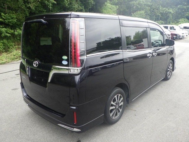 Toyota ESQUIRE 2017 7966401-5